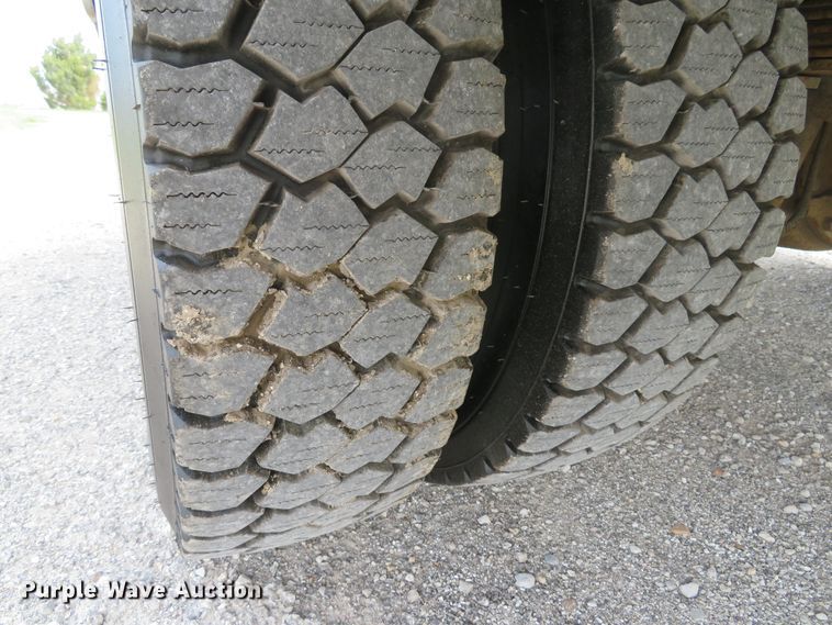 image for item DI2113 2008 Ford F550 Super Duty XL Crew Cab utility truck