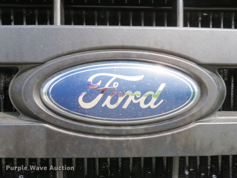 image for item DI2113 2008 Ford F550 Super Duty XL Crew Cab utility truck