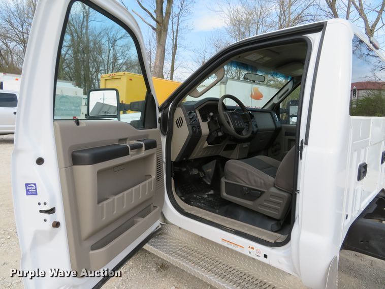 image for item DI2114 2010 Ford F450 Super Duty XL truck cab and chassis