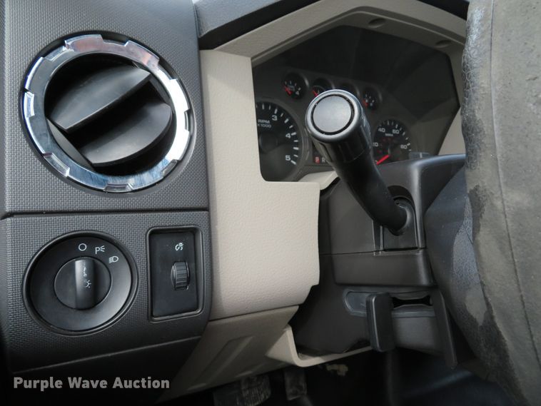 image for item DI2114 2010 Ford F450 Super Duty XL truck cab and chassis