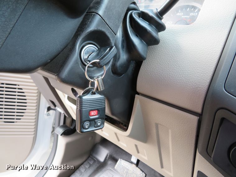 image for item DI2114 2010 Ford F450 Super Duty XL truck cab and chassis