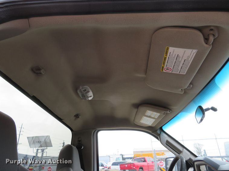 image for item DI2114 2010 Ford F450 Super Duty XL truck cab and chassis