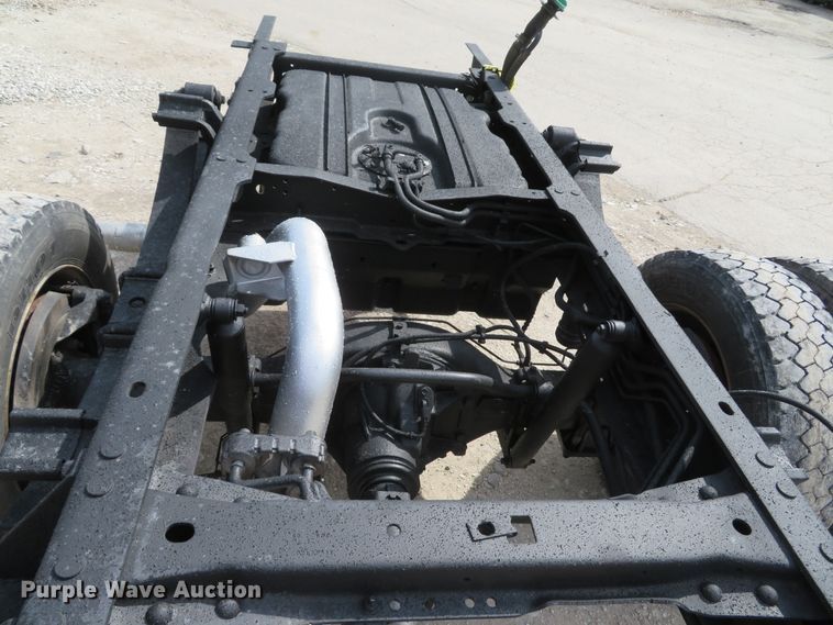 image for item DI2114 2010 Ford F450 Super Duty XL truck cab and chassis