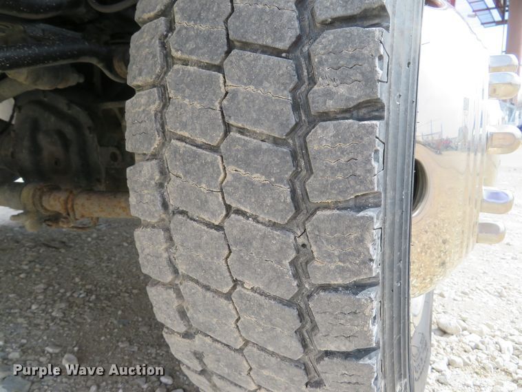 image for item DI2114 2010 Ford F450 Super Duty XL truck cab and chassis