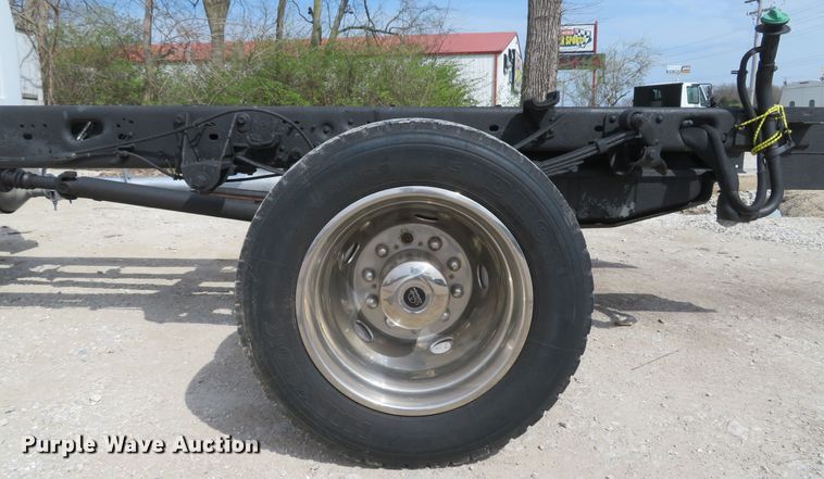 image for item DI2114 2010 Ford F450 Super Duty XL truck cab and chassis