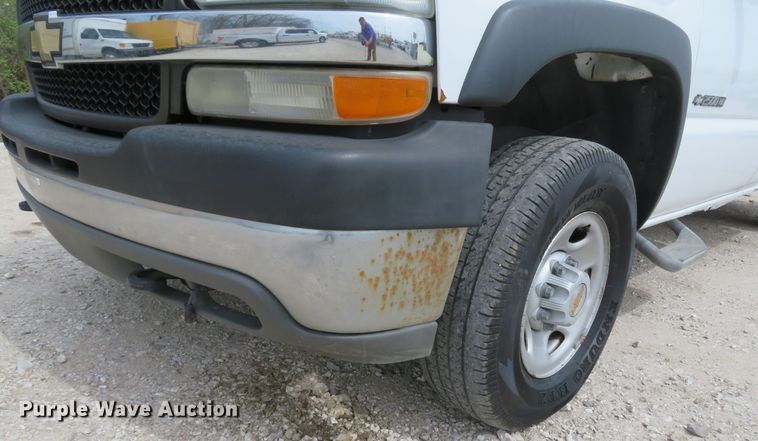 image for item DI2116 2002 Chevrolet Silverado 2500HD  Ext. Cab utility bed pickup truck