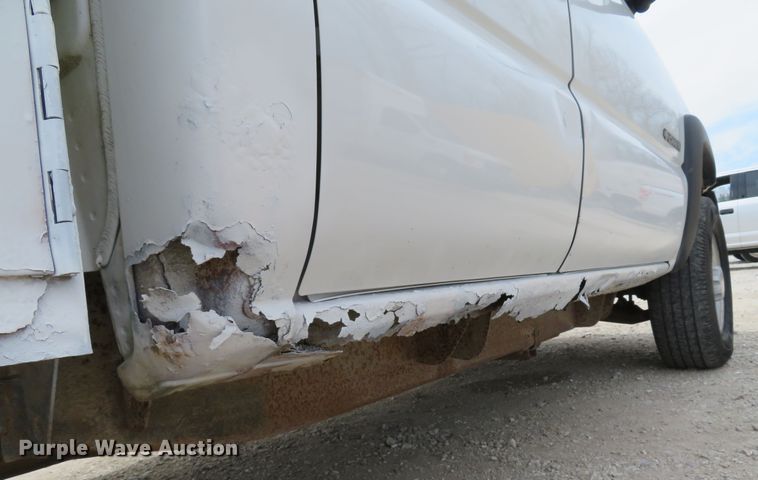 image for item DI2116 2002 Chevrolet Silverado 2500HD  Ext. Cab utility bed pickup truck