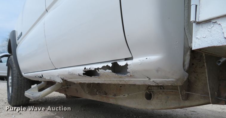 image for item DI2116 2002 Chevrolet Silverado 2500HD  Ext. Cab utility bed pickup truck