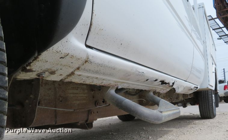 image for item DI2116 2002 Chevrolet Silverado 2500HD  Ext. Cab utility bed pickup truck