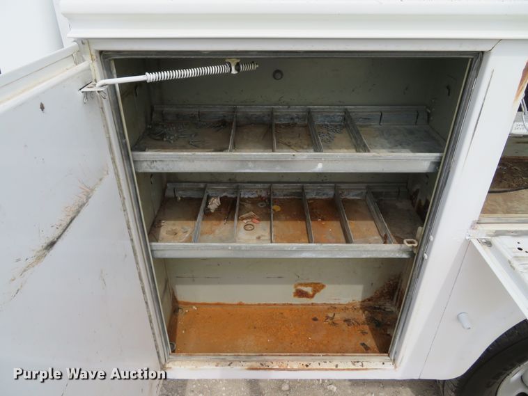 image for item DI2116 2002 Chevrolet Silverado 2500HD  Ext. Cab utility bed pickup truck