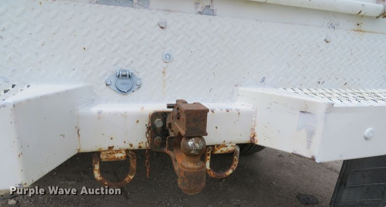 image for item DI2116 2002 Chevrolet Silverado 2500HD  Ext. Cab utility bed pickup truck