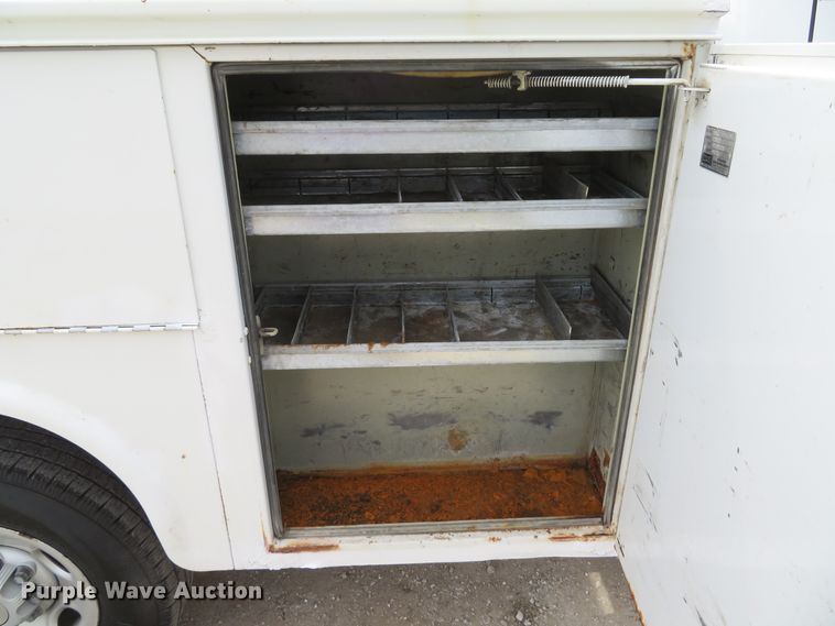 image for item DI2116 2002 Chevrolet Silverado 2500HD  Ext. Cab utility bed pickup truck