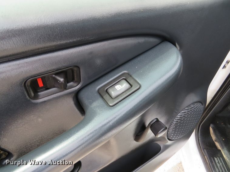 image for item DI2116 2002 Chevrolet Silverado 2500HD  Ext. Cab utility bed pickup truck