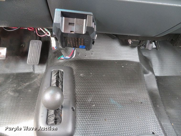 image for item DI2116 2002 Chevrolet Silverado 2500HD  Ext. Cab utility bed pickup truck