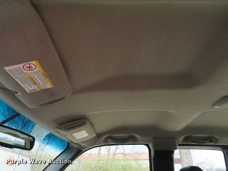 image for item DI2116 2002 Chevrolet Silverado 2500HD  Ext. Cab utility bed pickup truck