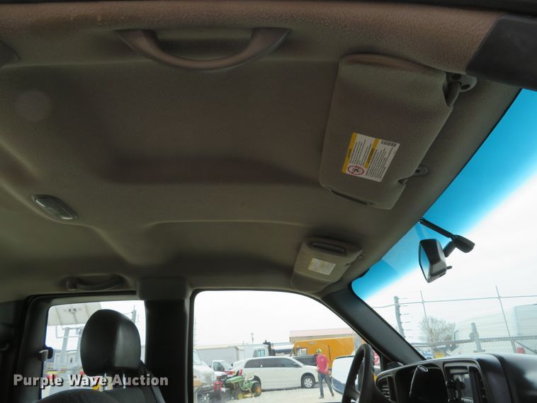 image for item DI2116 2002 Chevrolet Silverado 2500HD  Ext. Cab utility bed pickup truck