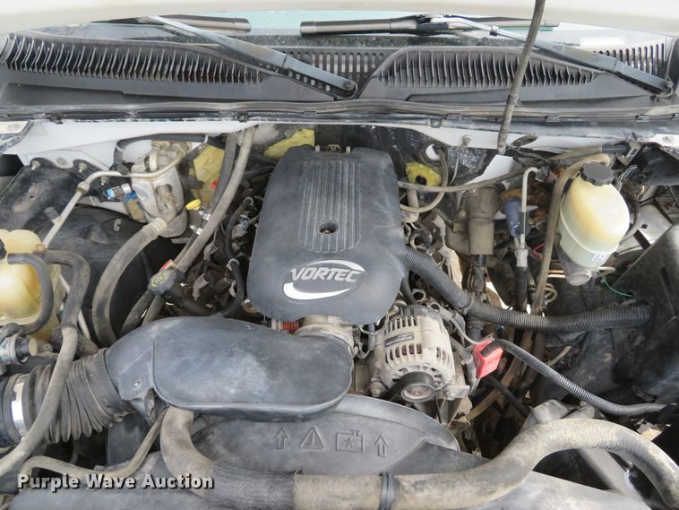 image for item DI2116 2002 Chevrolet Silverado 2500HD  Ext. Cab utility bed pickup truck