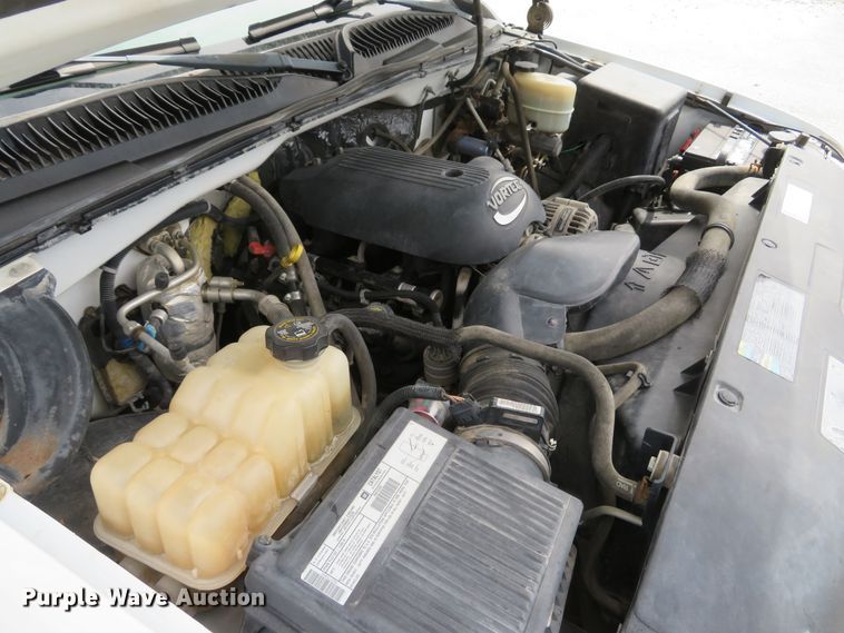 image for item DI2116 2002 Chevrolet Silverado 2500HD  Ext. Cab utility bed pickup truck