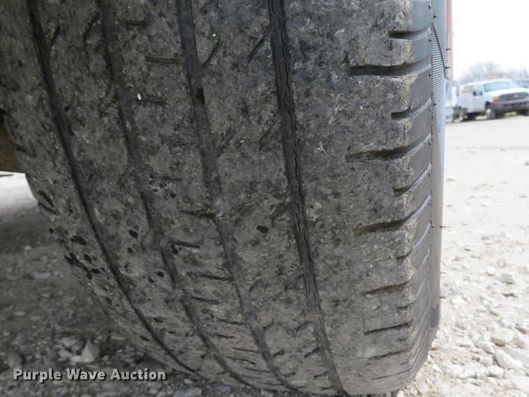 image for item DI2116 2002 Chevrolet Silverado 2500HD  Ext. Cab utility bed pickup truck