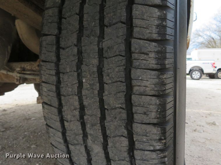 image for item DI2116 2002 Chevrolet Silverado 2500HD  Ext. Cab utility bed pickup truck