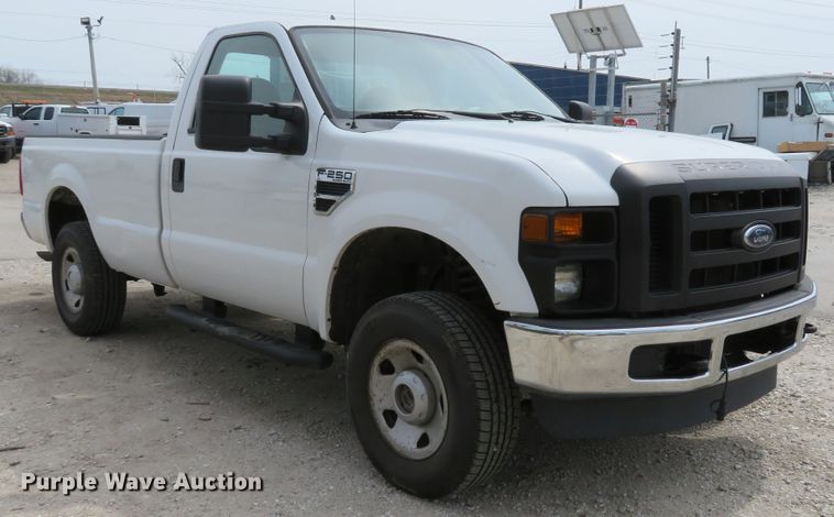 image for item DI2117 2008 Ford F250 Super Duty XL  pickup truck