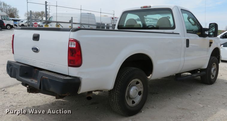 image for item DI2117 2008 Ford F250 Super Duty XL  pickup truck