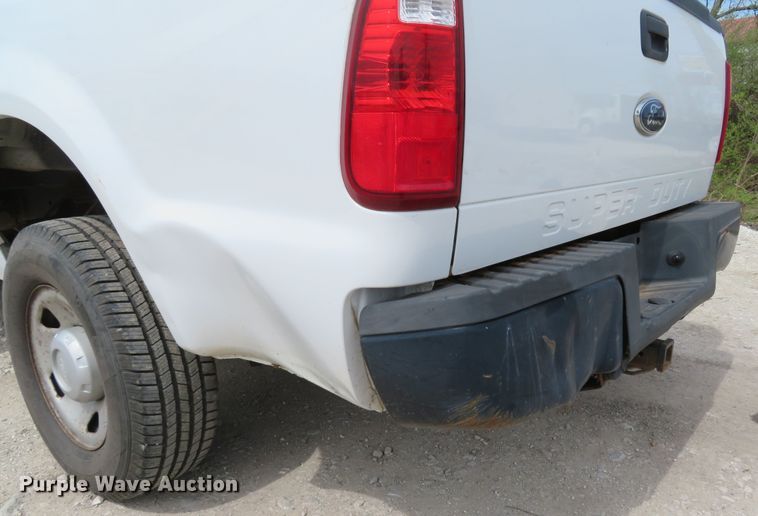 image for item DI2117 2008 Ford F250 Super Duty XL  pickup truck