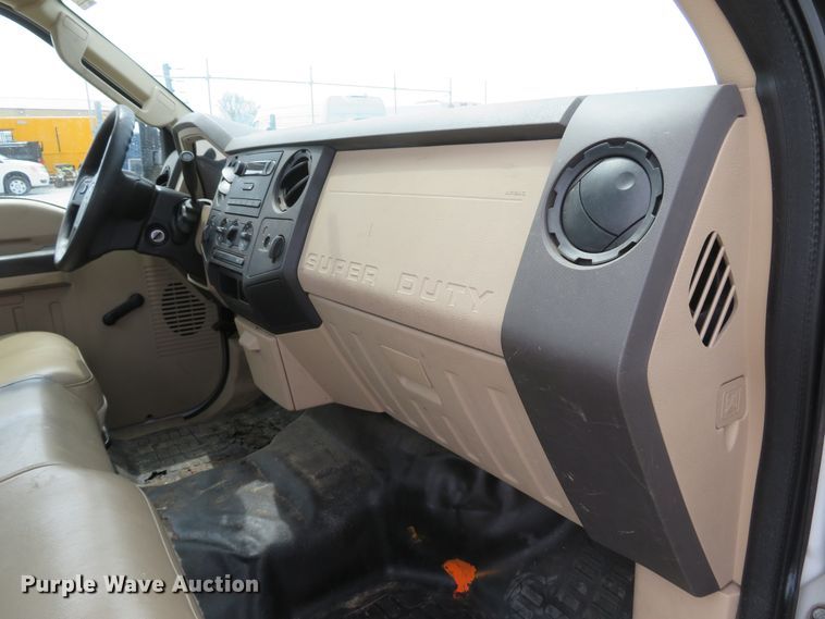 image for item DI2117 2008 Ford F250 Super Duty XL  pickup truck