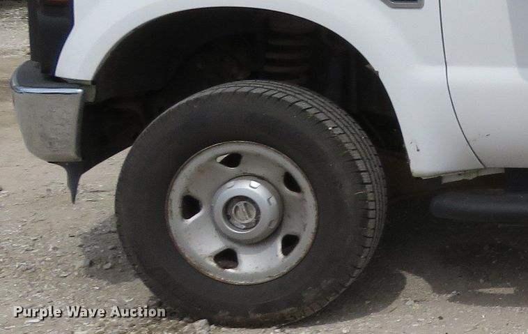 image for item DI2117 2008 Ford F250 Super Duty XL  pickup truck