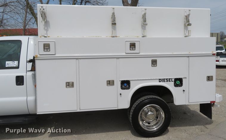 image for item DI2119 2012 Ford F550 Super Duty XL utility truck