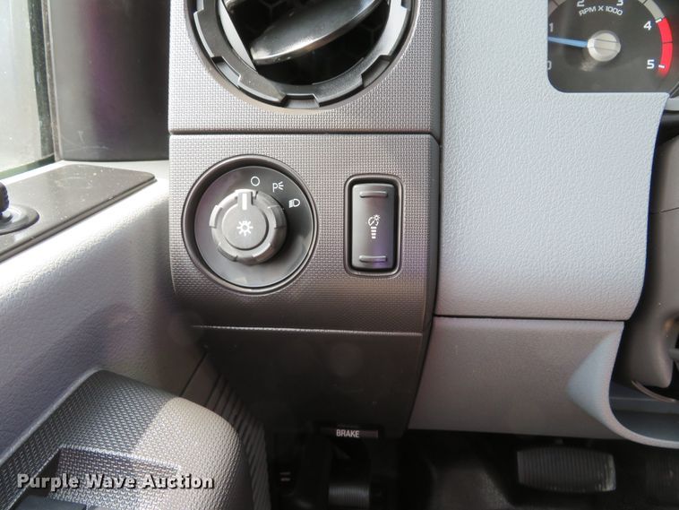 image for item DI2119 2012 Ford F550 Super Duty XL utility truck