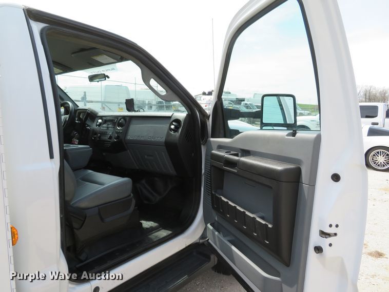 image for item DI2119 2012 Ford F550 Super Duty XL utility truck