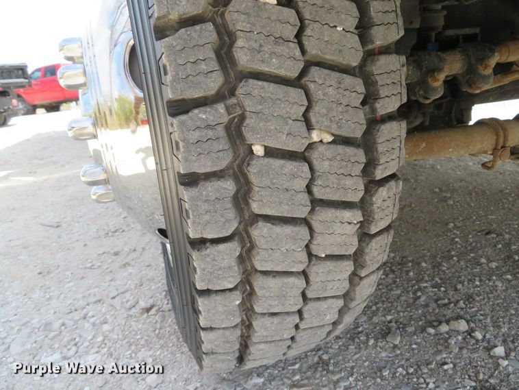 image for item DI2119 2012 Ford F550 Super Duty XL utility truck