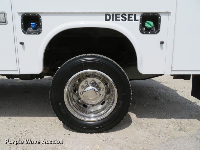 image for item DI2119 2012 Ford F550 Super Duty XL utility truck