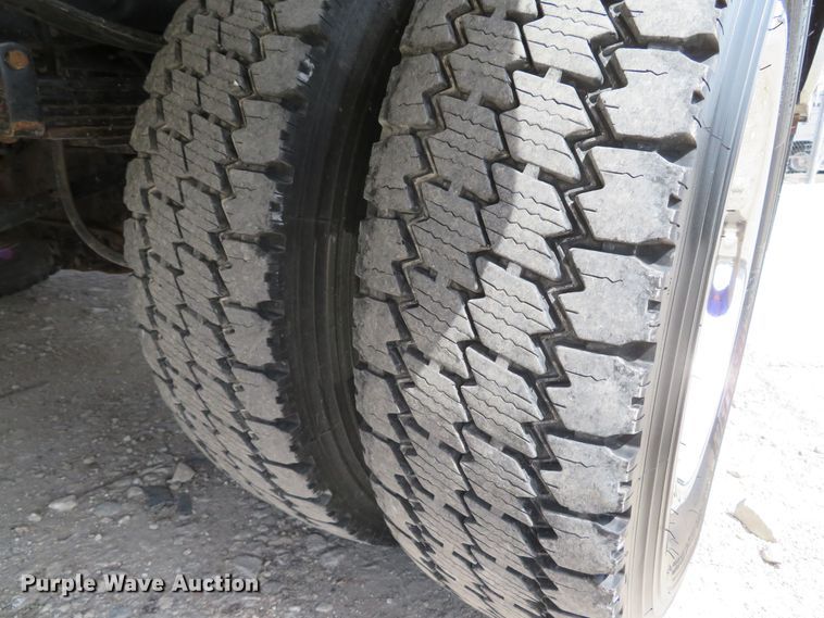 image for item DI2119 2012 Ford F550 Super Duty XL utility truck