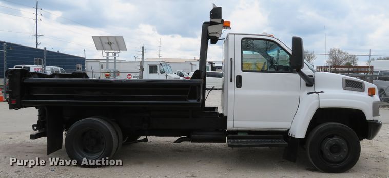 image for item DI2120 2004 GMC C4500 dump truck