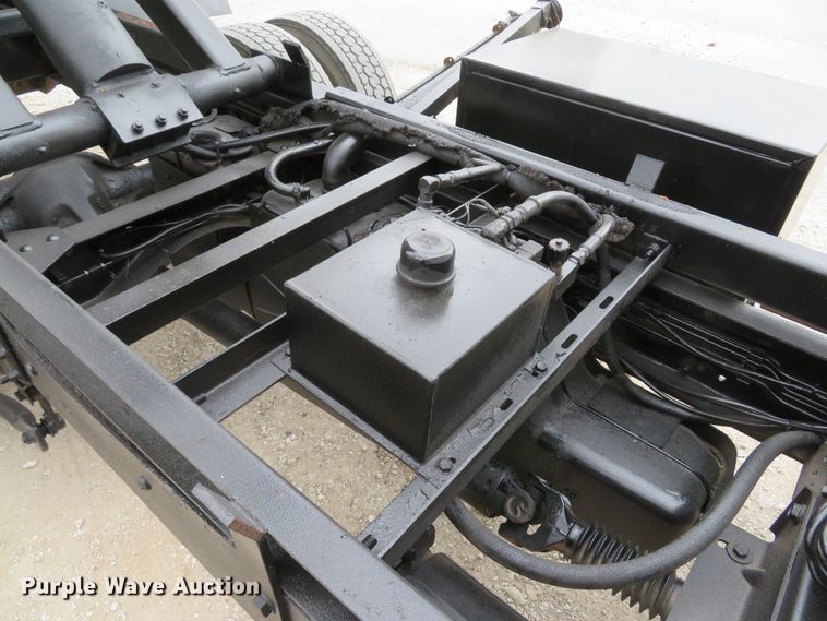 image for item DI2120 2004 GMC C4500 dump truck