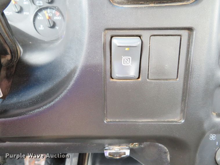 image for item DI2120 2004 GMC C4500 dump truck