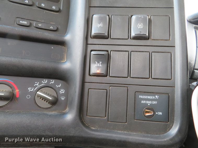 image for item DI2120 2004 GMC C4500 dump truck