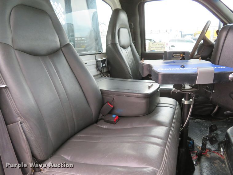 image for item DI2120 2004 GMC C4500 dump truck