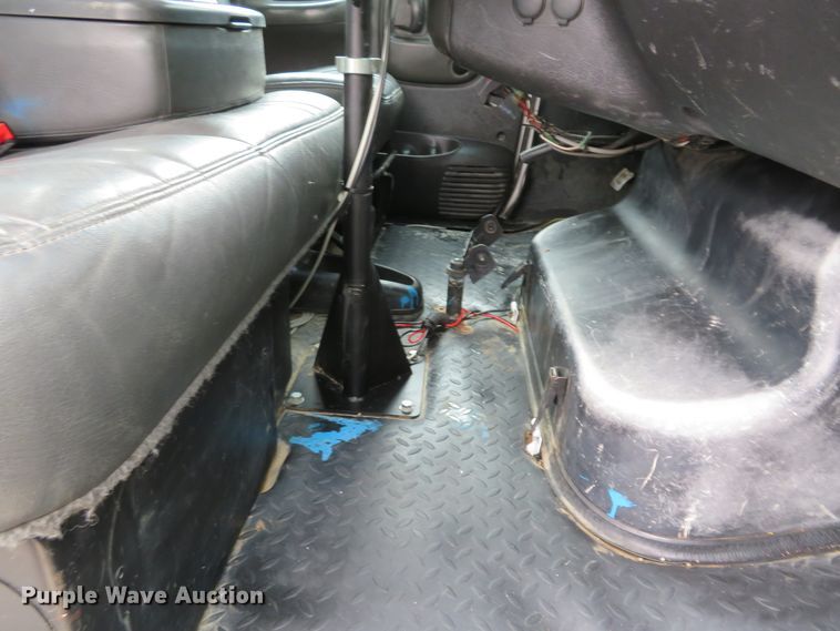 image for item DI2120 2004 GMC C4500 dump truck