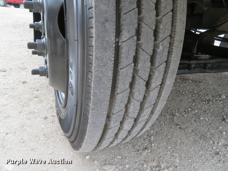 image for item DI2120 2004 GMC C4500 dump truck