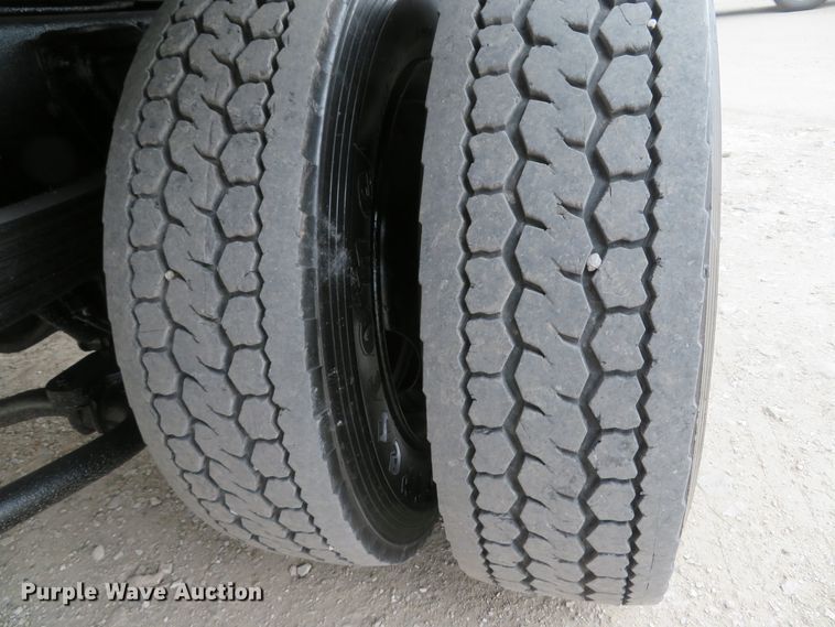 image for item DI2120 2004 GMC C4500 dump truck