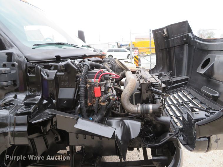 image for item DI2122 2006 GMC C5500 flatbed truck