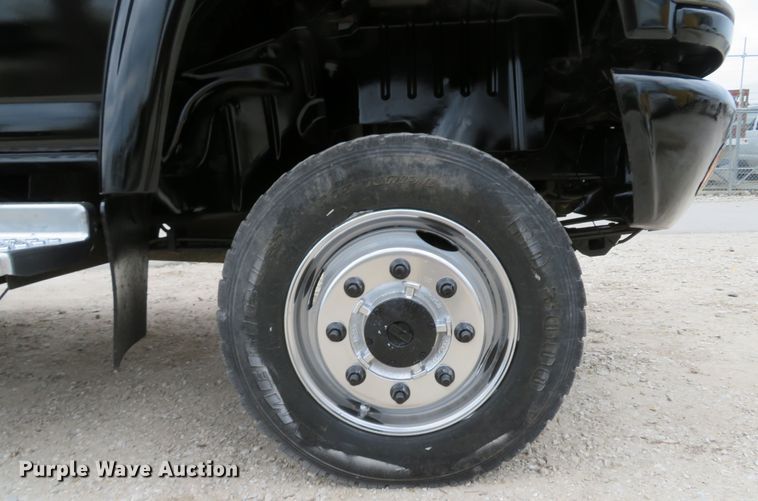 image for item DI2122 2006 GMC C5500 flatbed truck