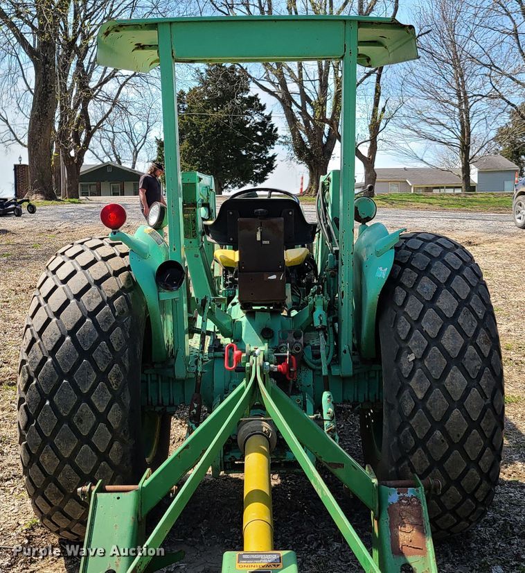 image for item EL9800 John Deere 2155 tractor