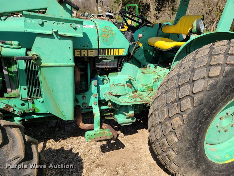 image for item EL9800 John Deere 2155 tractor