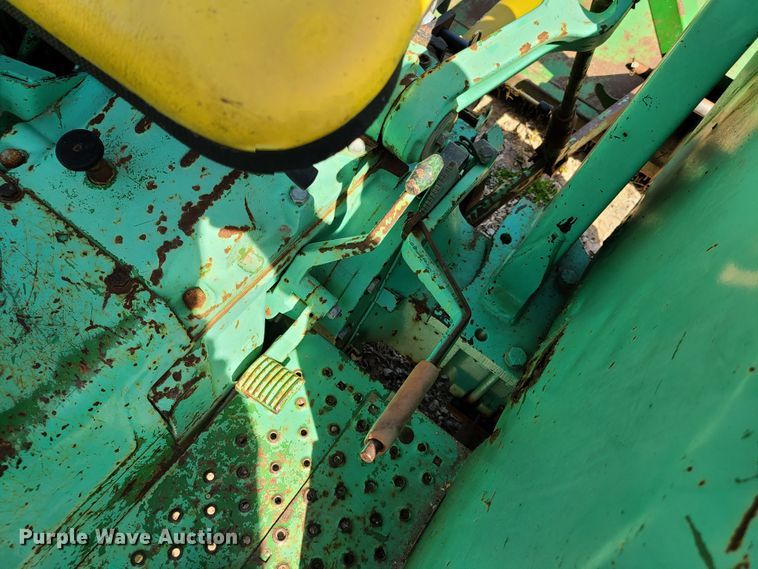 image for item EL9800 John Deere 2155 tractor