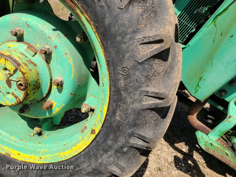 image for item EL9800 John Deere 2155 tractor