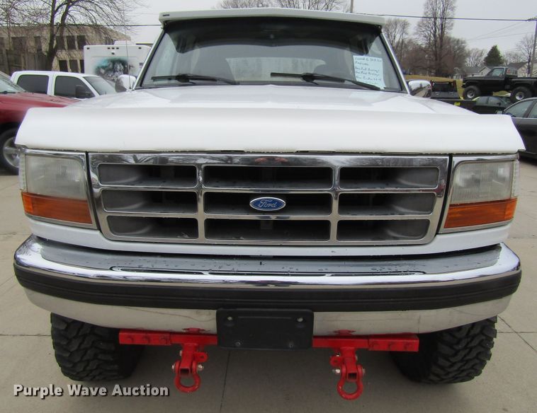 image for item FD9396 1995 Ford Bronco  SUV